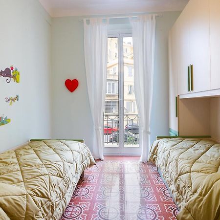Sanremo Grand Central Apartment Bagian luar foto