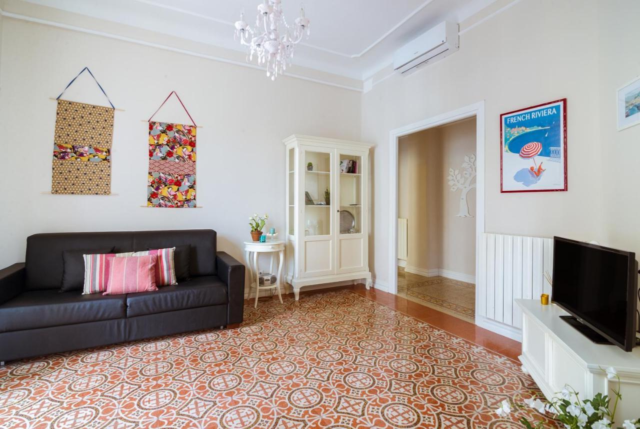 Sanremo Grand Central Apartment Bagian luar foto