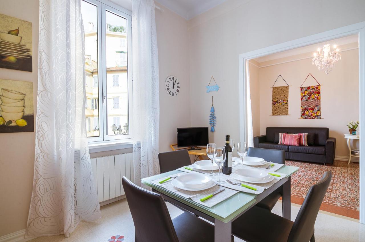Sanremo Grand Central Apartment Bagian luar foto