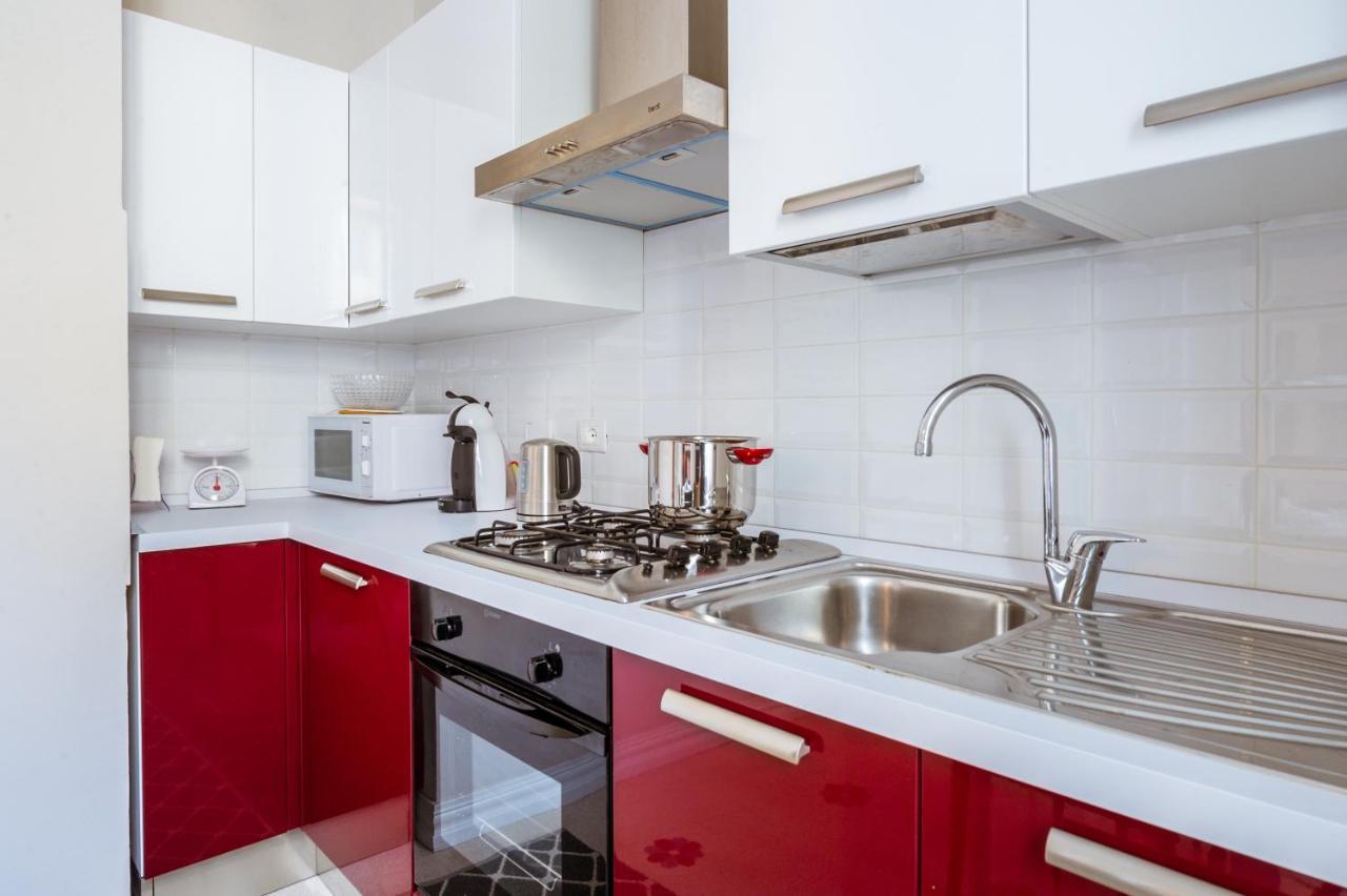 Sanremo Grand Central Apartment Bagian luar foto