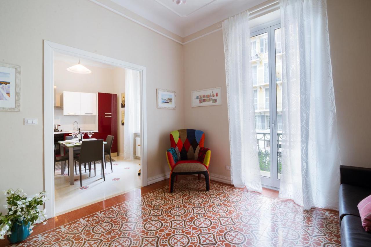 Sanremo Grand Central Apartment Bagian luar foto